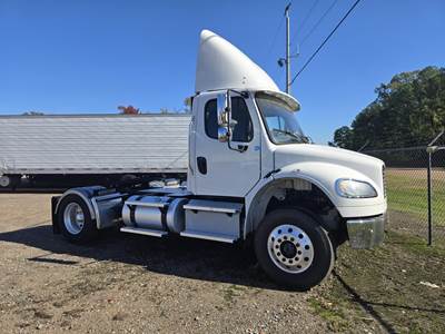 Freightliner M2 106 Day Cab Truck