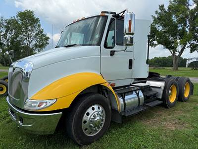 International 8600 SBA Day Cab Truck