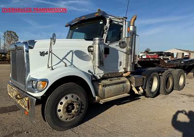 International 9900i Day Cab Truck