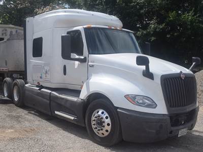 International LT625 Day Cab Truck