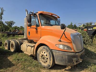 International ProStar Day Cab Truck