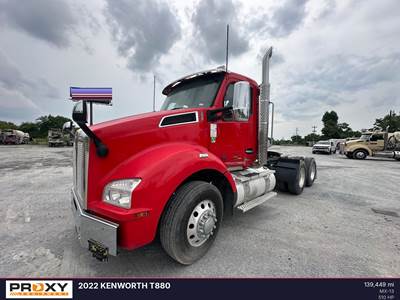 Kenworth T880 Day Cab Truck
