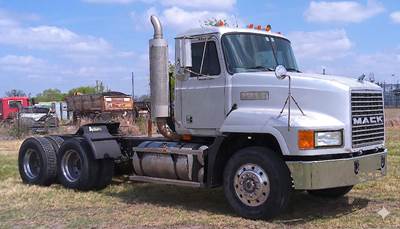 Mack CH613 Day Cab Truck