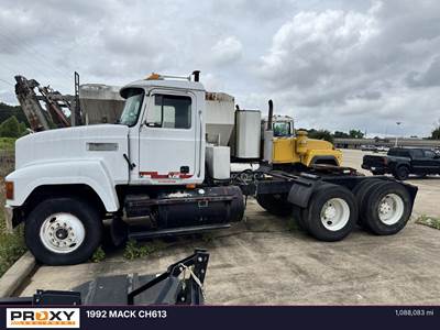 Mack CH613 Day Cab Truck