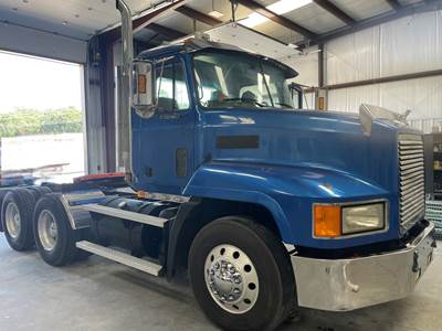 Mack CL733 Day Cab Truck
