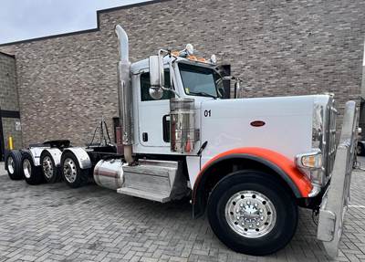 Peterbilt 389 Day Cab Truck