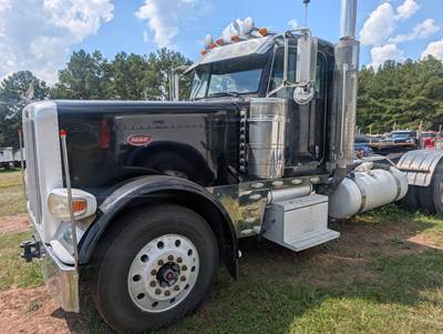 Peterbilt 389 Day Cab Truck