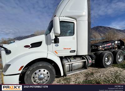 Peterbilt 579 Day Cab Truck