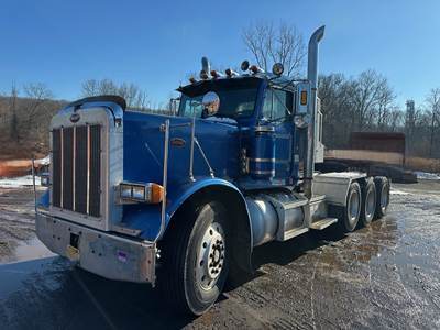 Peterbilt Day Cab Truck