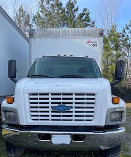 Chevrolet C7500 Box Truck