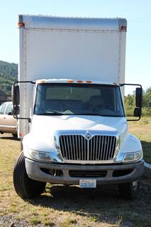 International DuraStar 4300 Box Truck