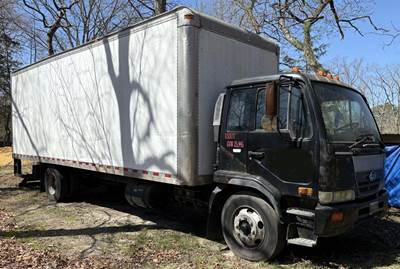 UD 2600 Box Truck