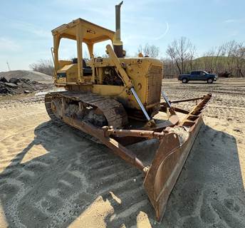 Caterpillar D6D Dozer