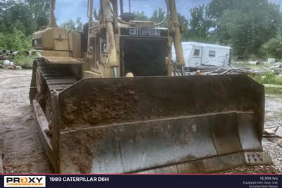 Caterpillar D6H Dozer