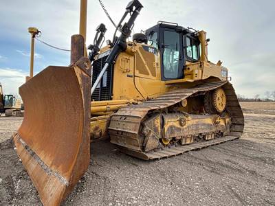 Caterpillar D6T Dozer