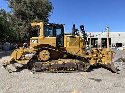 Caterpillar D6T XL Dozer
