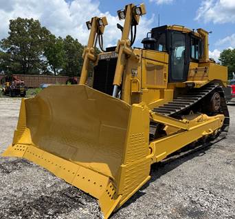 Caterpillar D8R Dozer