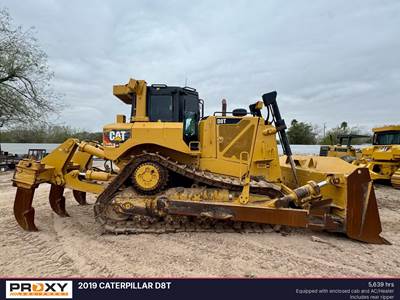 Caterpillar D8T Dozer