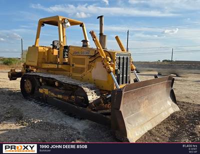 John Deere 850B Dozer
