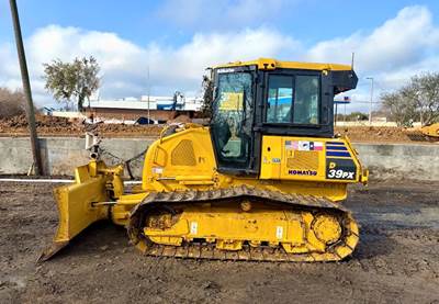 Komatsu D39PX-24 Dozer