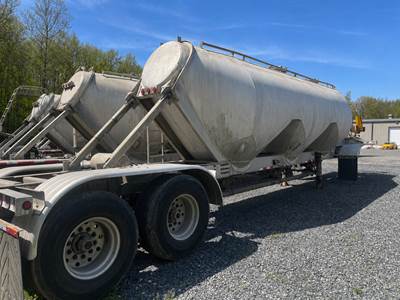 Polar 1000cf Dry Bulk / Pneumatic Tank Trailer