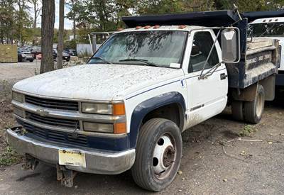 Chevrolet 3500HD Dump Truck