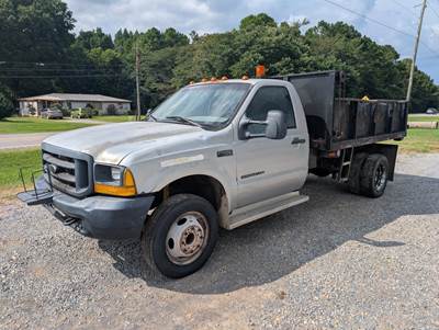 Ford F-450 Dump Truck