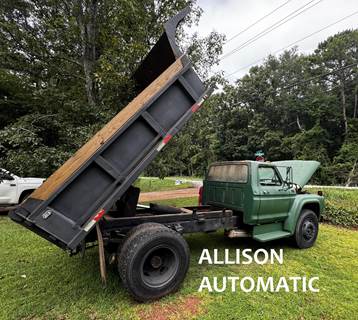 Ford F-700 Dump Truck