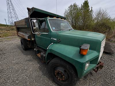 Ford F-700 Dump Truck