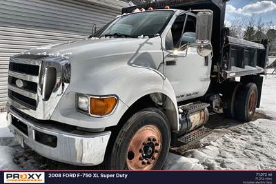Ford F-750 XL Dump Truck