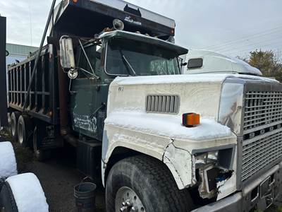Ford L9000 Dump Truck