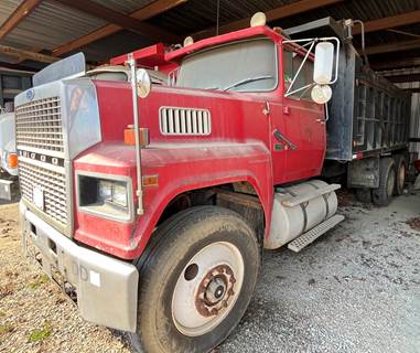 Ford LTL9000 Dump Truck