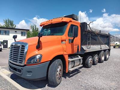 Freightliner Cascadia Dump Truck