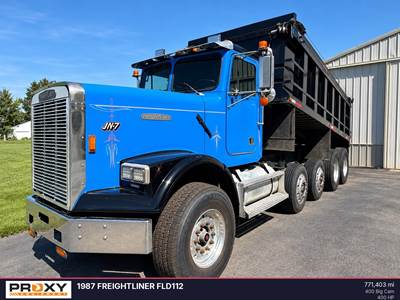 Freightliner FLD112 Dump Truck