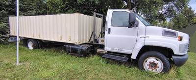 GMC C5500 Dump Truck