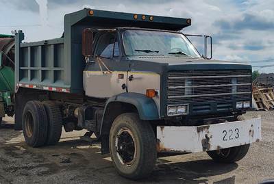 GMC C6500 Dump Truck