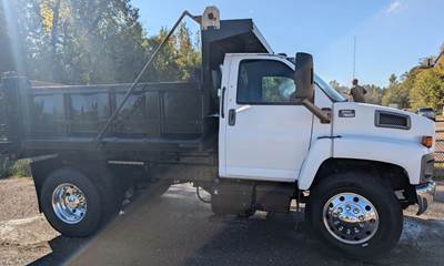 GMC C7500 Dump Truck