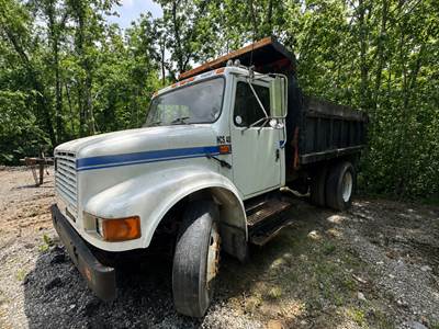 International 4700 Dump Truck
