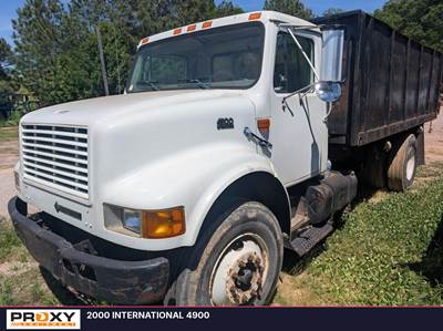 International 4900 Dump Truck