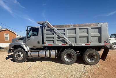 International 7400 Dump Truck