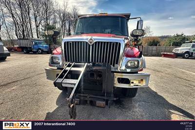 International 7400 Dump Truck