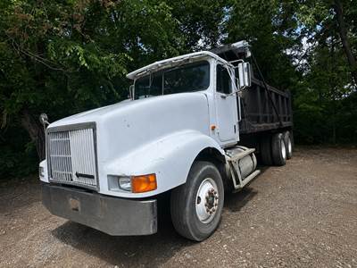 International 9400 Eagle Dump Truck