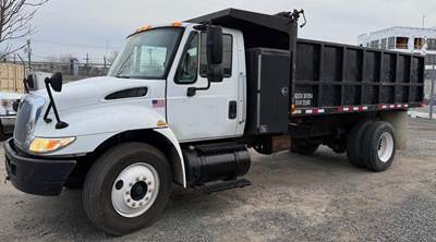 International DuraStar 4300 Dump Truck