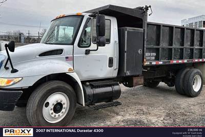 International DuraStar 4300 Dump Truck