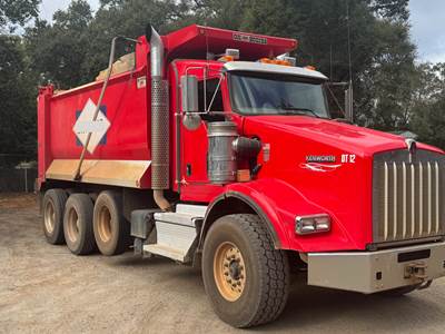 Kenworth T800 Dump Truck