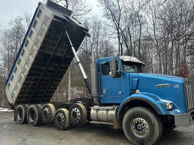 Kenworth T800 Dump Truck