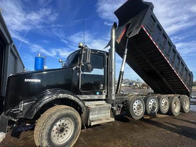Kenworth T800 Dump Truck