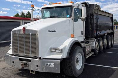 Kenworth T800 Dump Truck
