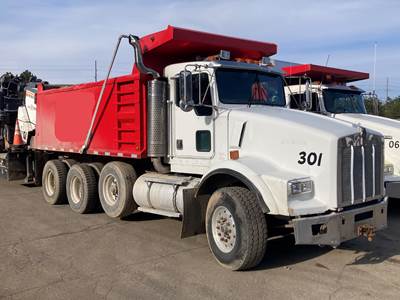 Kenworth T800 Dump Truck