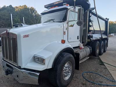 Kenworth T800 Dump Truck